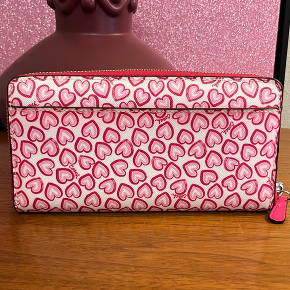 Coach Pink Heart Pattern Zip Around Wallet - Picture 6 of 12